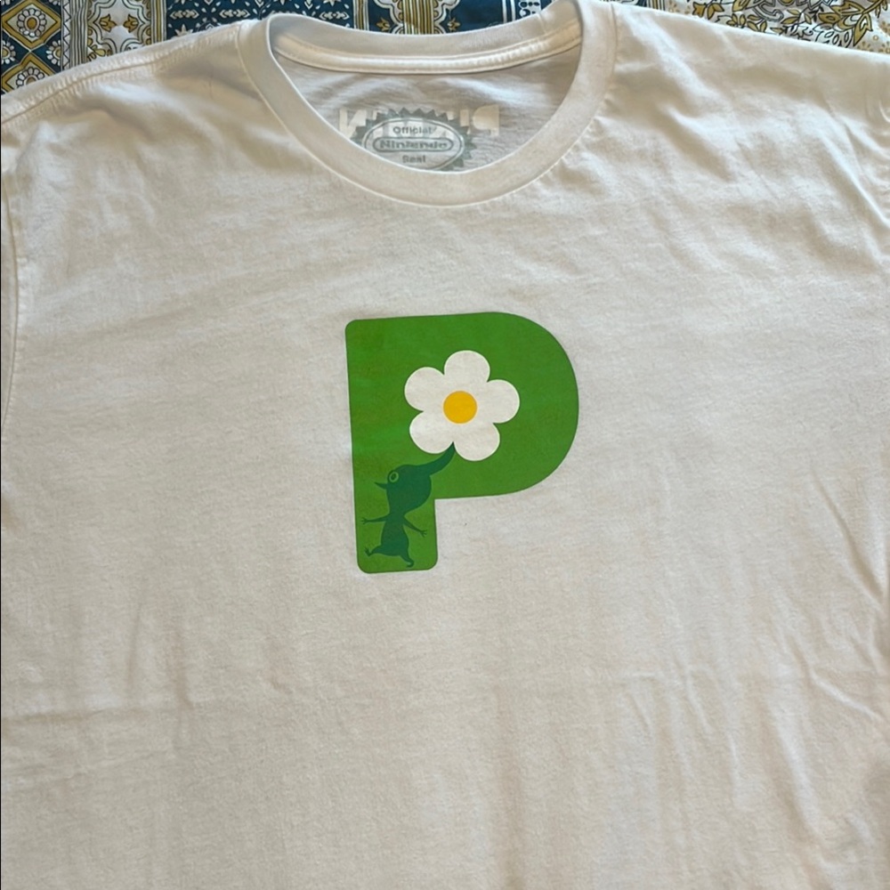 Pikmin large white T-shirt